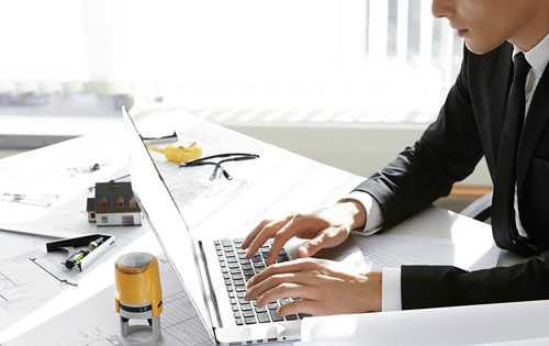 不論年薪100萬或10萬，你的收入都承載著你的時間